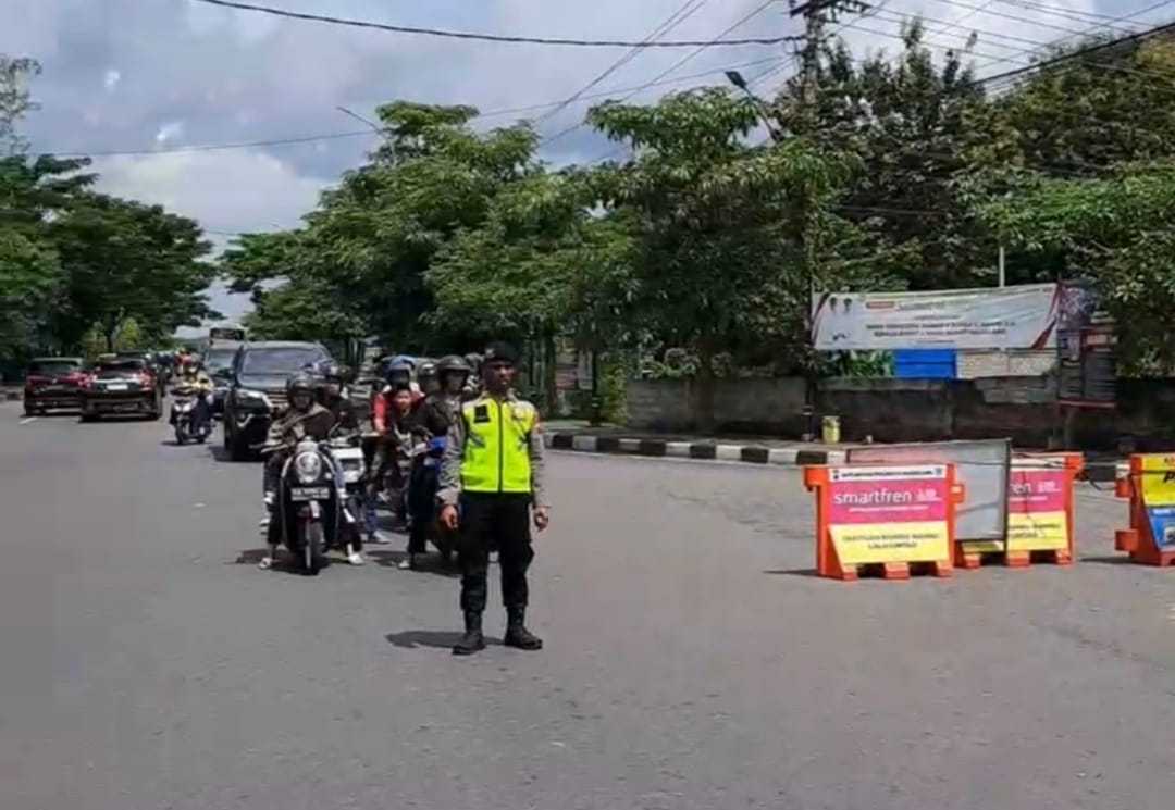 Polresta Magelang Lakukan Rekayasa Lalu Lintas Pengunjung Wisata (foto dok.humas)