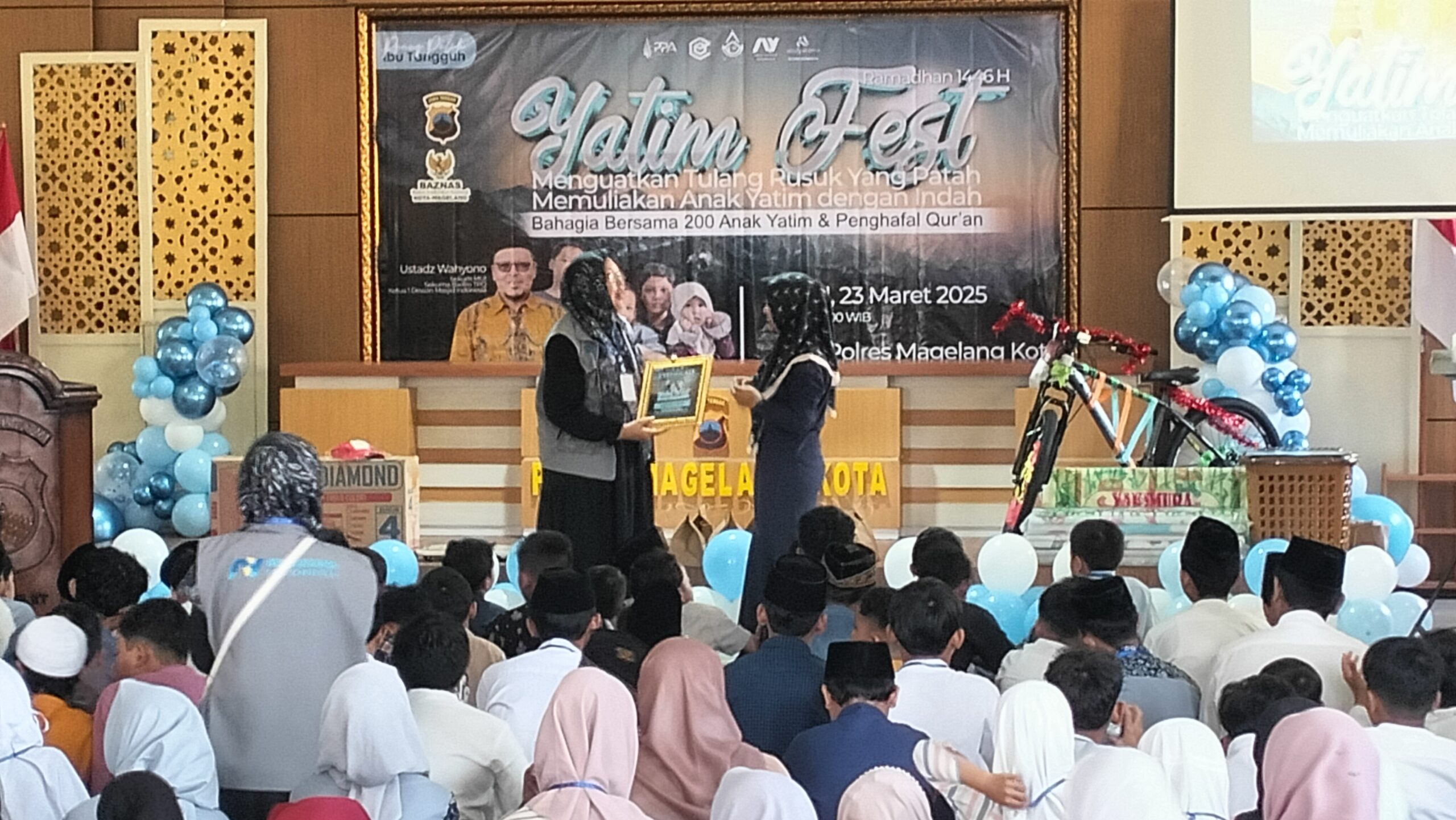Yatim Fest 2025: Yayasan Abulyatama Indonesia Magelang Berbagi Kebahagiaan kepada Anak Yatim (mitrabesnews.com/agri)