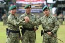 Serah Terima Jabatan Komandan Batalyon Armed 1 Kostrad dari Letkol Arm Ihalauw Garry Herlambang kepada Mayor Arm Fauzi Raspati Al’ansyori, Kamis (26/06/2025). (foto: Penajusta/Narwan) 