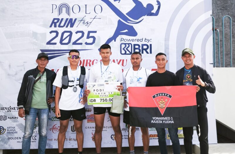 Prajurit Yonarmed 1 Kostrad meraih prestasi dalam ajang lomba lari umum Paolo Run Fest 2025 yang digelar di Kota Batu, Malang, Jawa Timur, Minggu (29/06/2025). (foto: Penajusta/Narwan) 