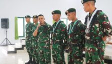 Danyonarmed 1 Kostrad Danyonarmed 1 Kostrad, Mayor Arm Fauzi Raspati Al'ansyori, S.Sos., memberikan apresiasi berupa hadiah kepada prajurit yang berprestasi, Senin (07/07/2025). (foto: Penajusta/Narwan) 