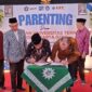 Penandatanganan MoU antara SMK Muhammadiyah 1 Muntilan dan Universitas Teknologi Yogyakarta disaksikan Ketua PDM Kabupaten Magelang (Agri/mitramabesnews.com/Magelang)