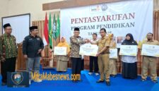 Lazismu Kabupaten Magelang kembali menyalurkan dana zakat program pendidikan sebesar Rp100 juta untuk 33 sekolah Muhammadiyah di wilayahnya (Dok. Agri/mitramabesnews.com/Magelang)