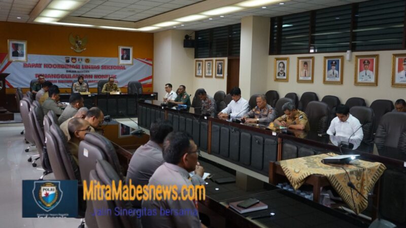 Rakor antar sektoral di Ruang Sidang Lantai 2 Kantor Sekda Kota Magelang (foto: dok. Agri/mitramabesnews.com/Magelang)